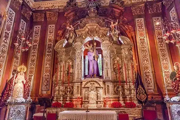 Altare della Chiesa del Salvador Altare della Chiesa del Salvador